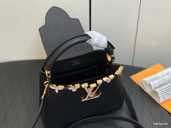 VUITTON LOUIS BB CAPUCINES 0414